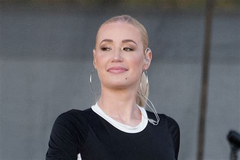 iggy nudes|Iggy Azalea Goes Nude in New Instagram Photos